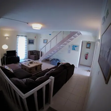 Surf 1 بيت ضيافة 2*