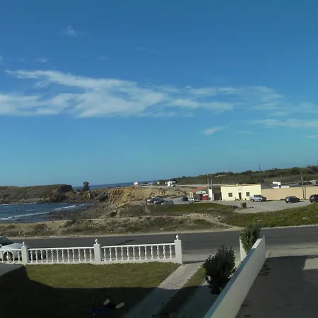 بيت ضيافة Surf 1 2*