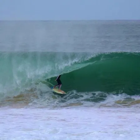 Konukevi Surf 1