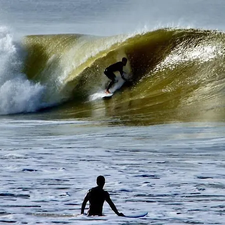 بيت ضيافة Surf 1 2*