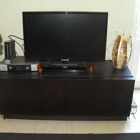 بيت ضيافة Surf 1 2*