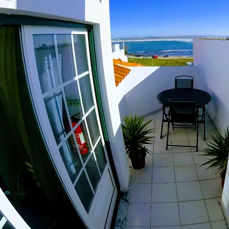 Surf 1 Gasthuis Peniche